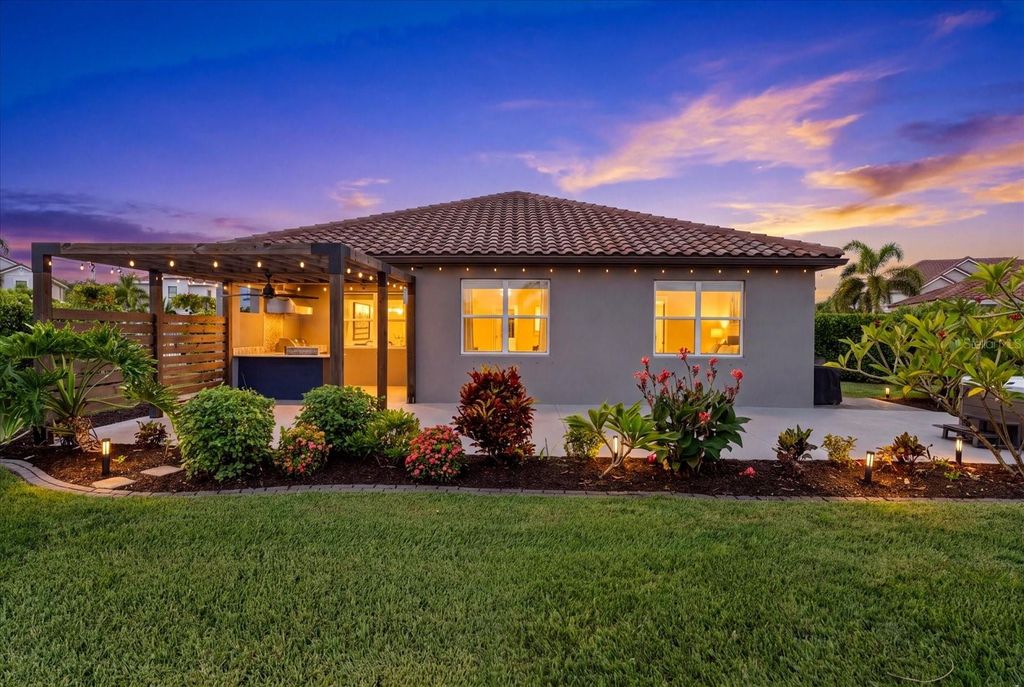 Image 16 of property listing at 3536 BIG SKY WAY, Bradenton, FL 34211