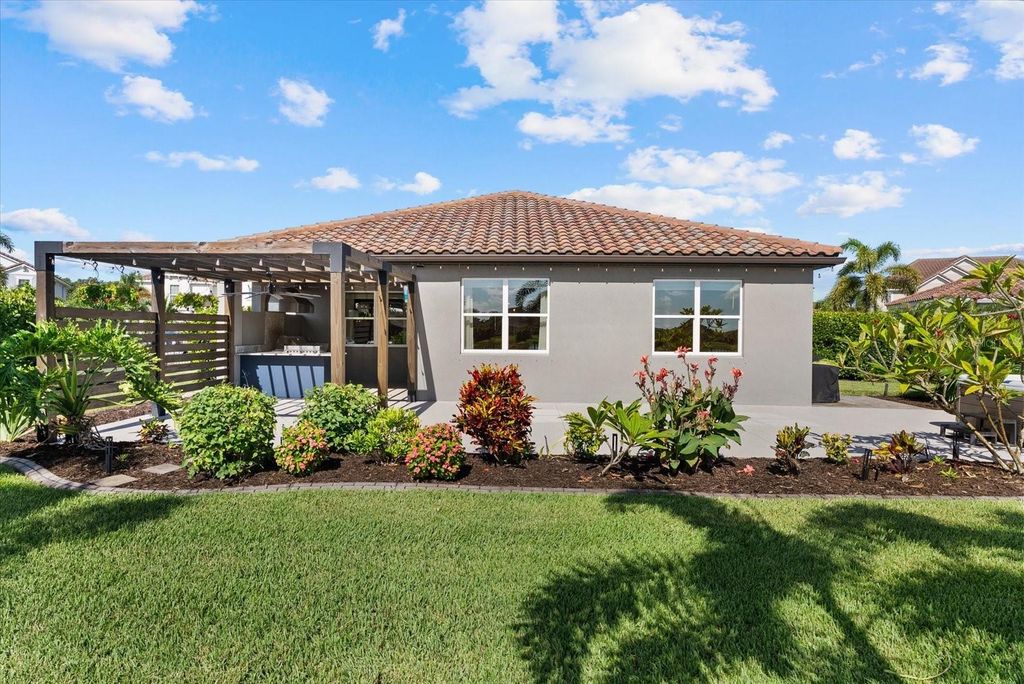 Image 17 of property listing at 3536 BIG SKY WAY, Bradenton, FL 34211