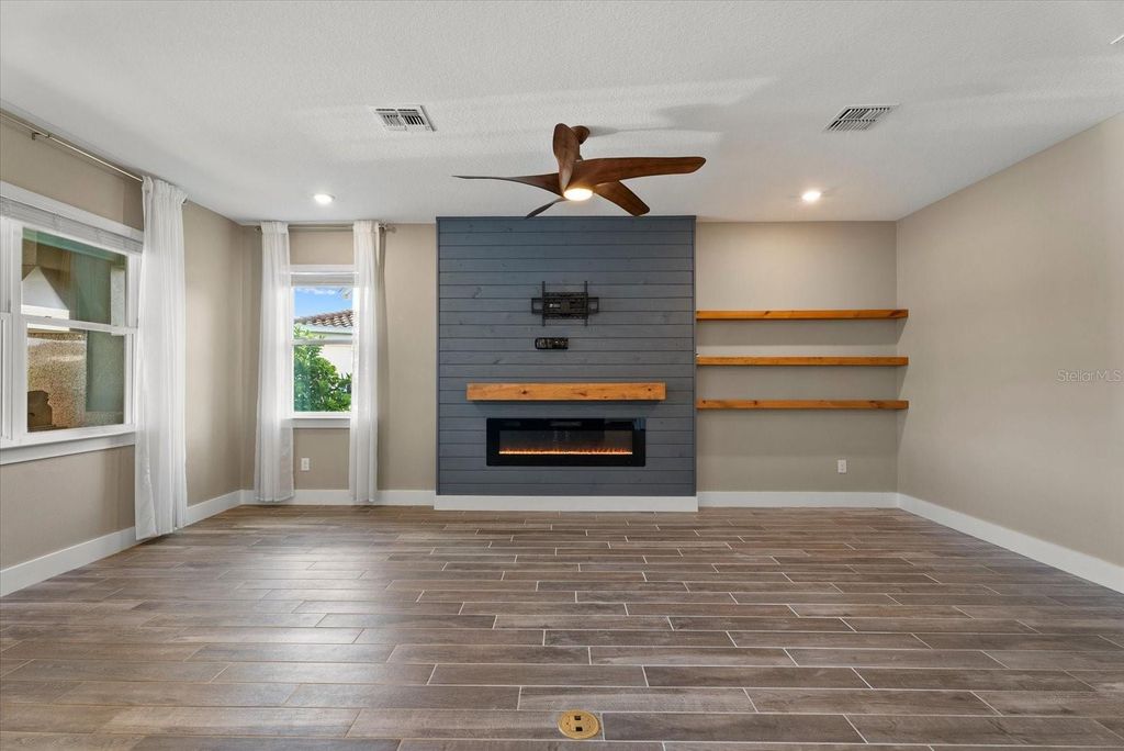Image 39 of property listing at 3536 BIG SKY WAY, Bradenton, FL 34211