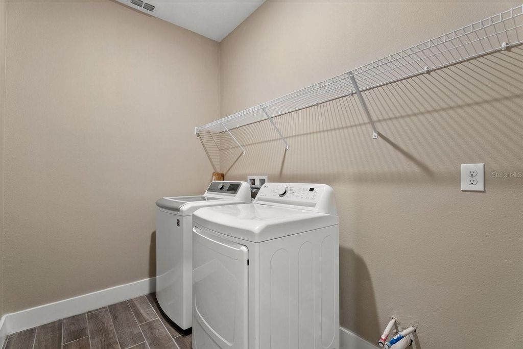 Image 58 of property listing at 3536 BIG SKY WAY, Bradenton, FL 34211