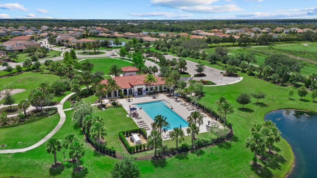 Image 62 of property listing at 3536 BIG SKY WAY, Bradenton, FL 34211