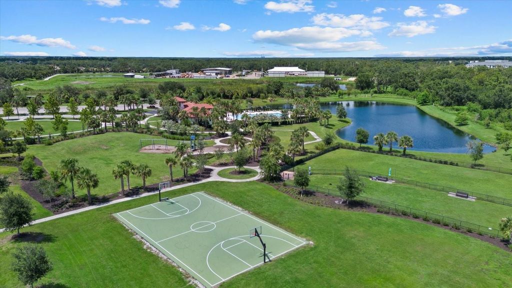 Image 65 of property listing at 3536 BIG SKY WAY, Bradenton, FL 34211