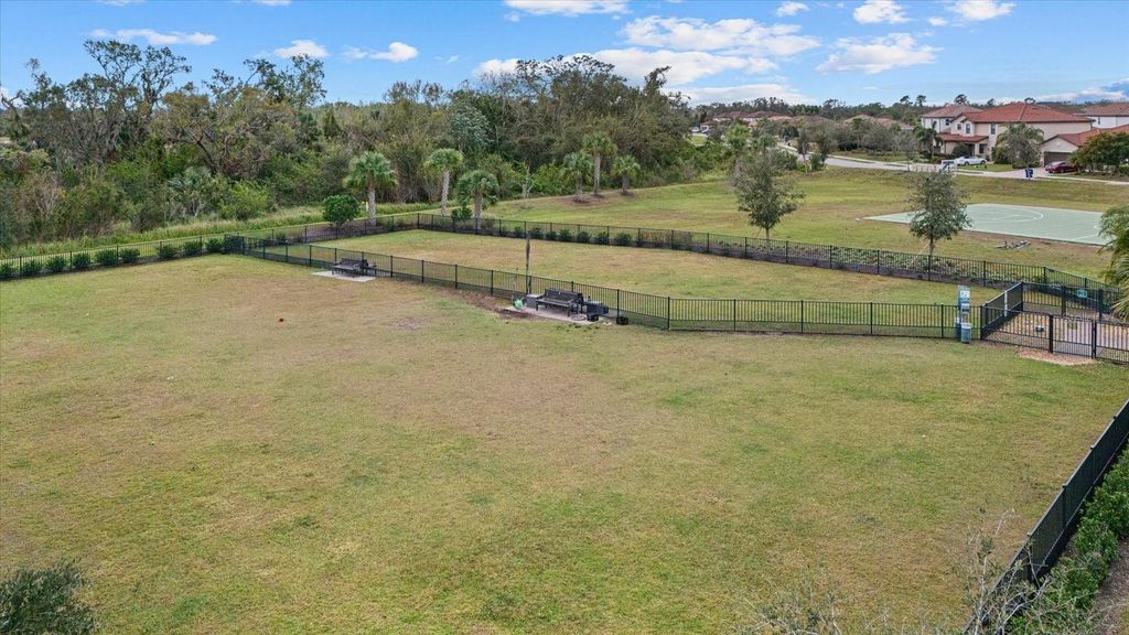Image 70 of property listing at 3536 BIG SKY WAY, Bradenton, FL 34211