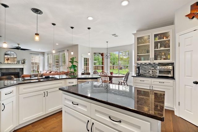 3814 Forest Creek DR, Round Rock, TX 78664