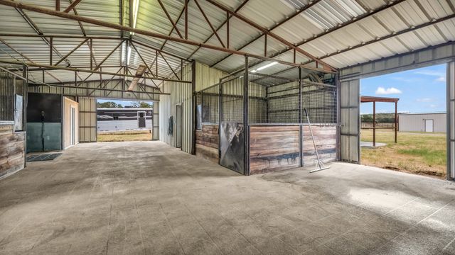 990 Doss Road, Millsap, TX 76066