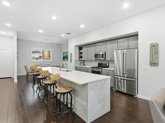 9084 Corsair Place, Dallas, TX 75218