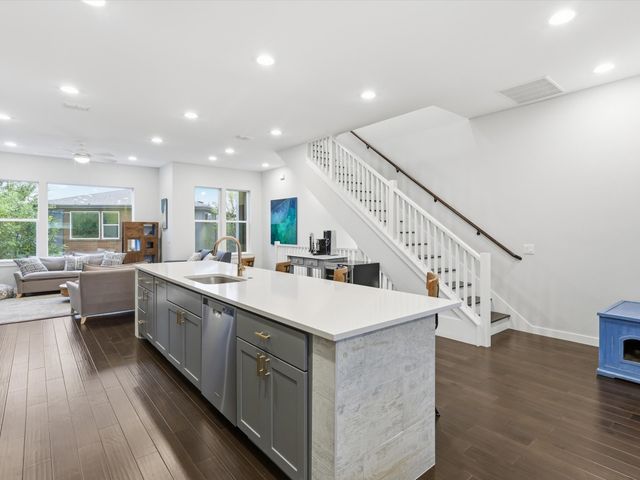 9084 Corsair Place, Dallas, TX 75218