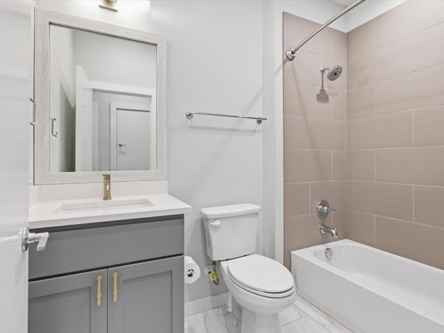 9084 Corsair Place, Dallas, TX 75218