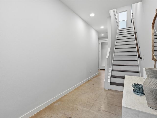 9084 Corsair Place, Dallas, TX 75218