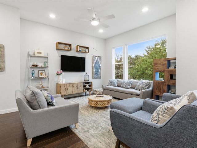 9084 Corsair Place, Dallas, TX 75218