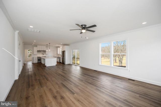 13214 BRISTOW RD, Nokesville, VA 20181