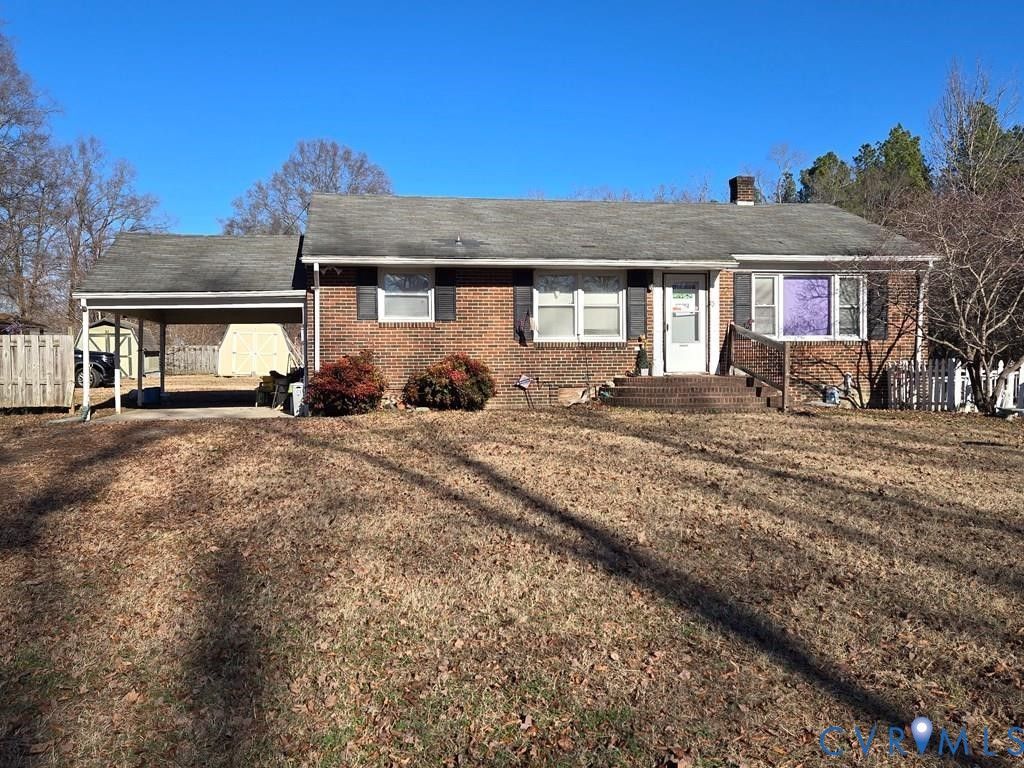 32 Page St, Farmville, VA 23901