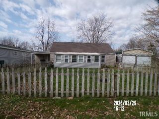 2330 E Cornell Avenue, Muncie, IN 47303