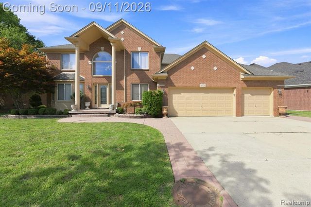 18779 Sandhurst Drive, Clinton Township, MI 48038