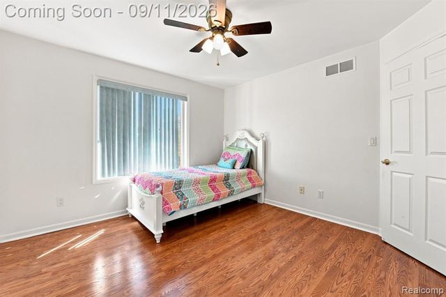 18779 Sandhurst Drive, Clinton Township, MI 48038