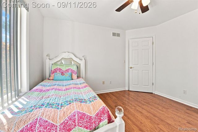 18779 Sandhurst Drive, Clinton Township, MI 48038