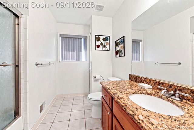 18779 Sandhurst Drive, Clinton Township, MI 48038