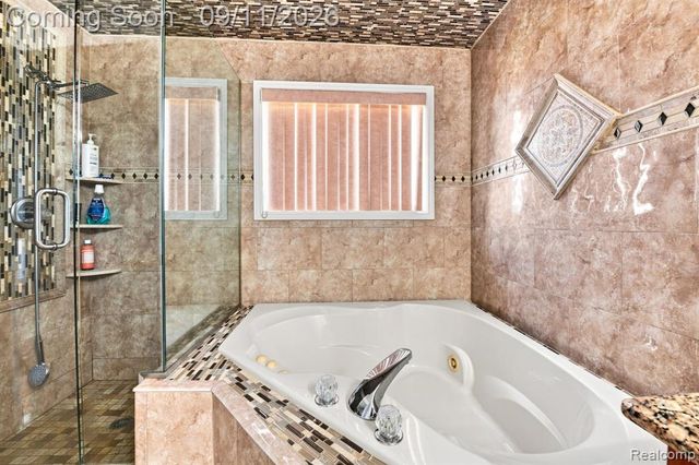 18779 Sandhurst Drive, Clinton Township, MI 48038