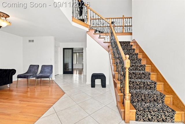18779 Sandhurst Drive, Clinton Township, MI 48038