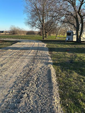 5740 County Road 107, Kaufman, TX 75142