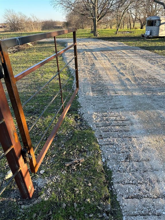 5740 County Road 107, Kaufman, TX 75142