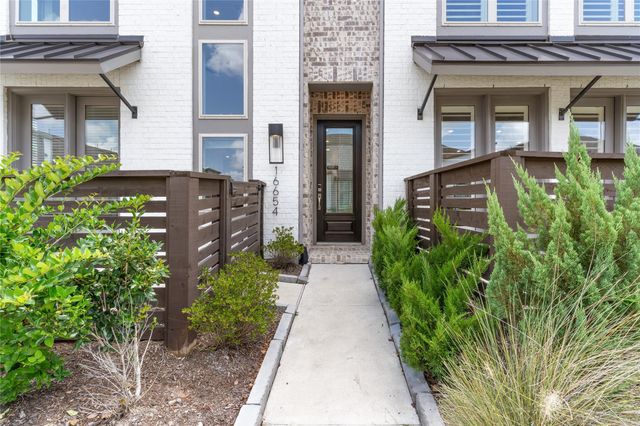 16654 Texas Hill Country Road, Cypress, TX 77433