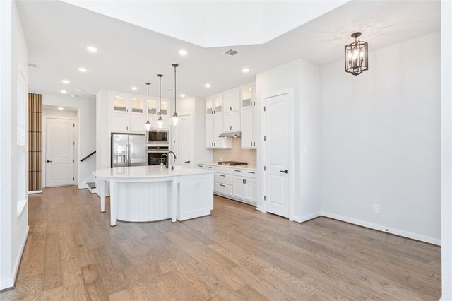 16654 Texas Hill Country Road, Cypress, TX 77433