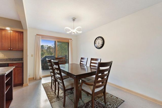 6233 Birchwood Road, Woodbury, MN 55125