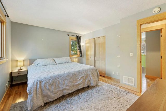 6233 Birchwood Road, Woodbury, MN 55125