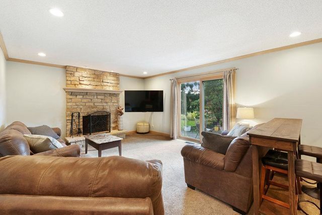 6233 Birchwood Road, Woodbury, MN 55125