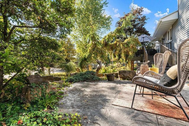 6233 Birchwood Road, Woodbury, MN 55125