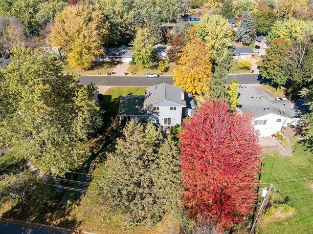 6233 Birchwood Road, Woodbury, MN 55125