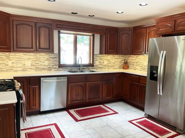 7641 GREELER LANE, Wisconsin Rapids, WI 54494