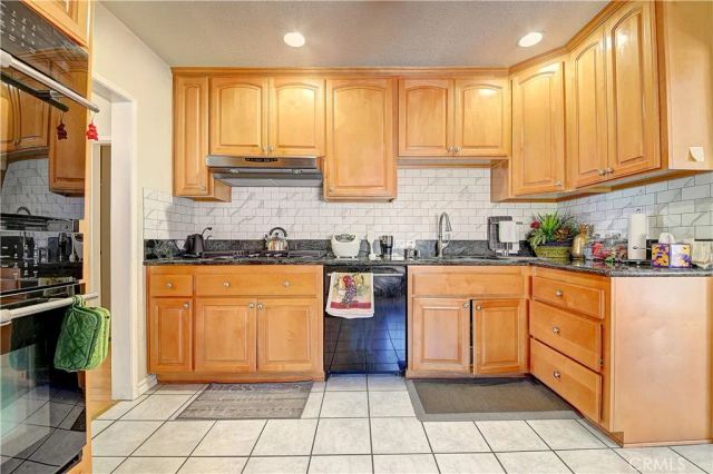 3901 Cherry, Long Beach, CA 90807