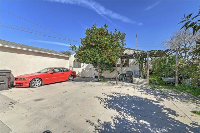3901 Cherry, Long Beach, CA 90807