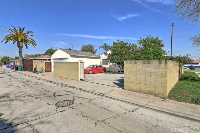 3901 Cherry, Long Beach, CA 90807