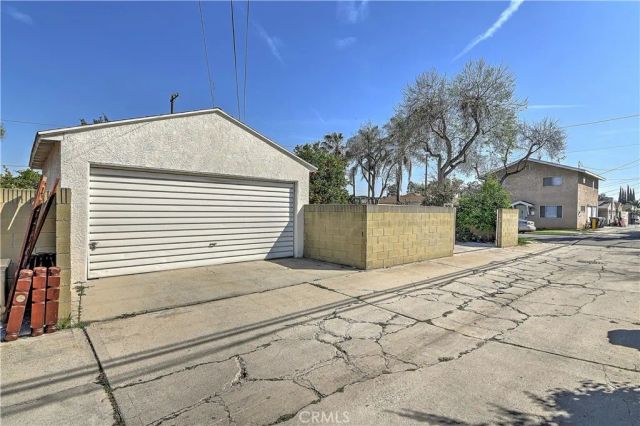 3901 Cherry, Long Beach, CA 90807