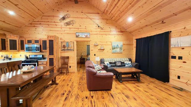 449 Legendary Ridge Road, Murphy, NC 28906