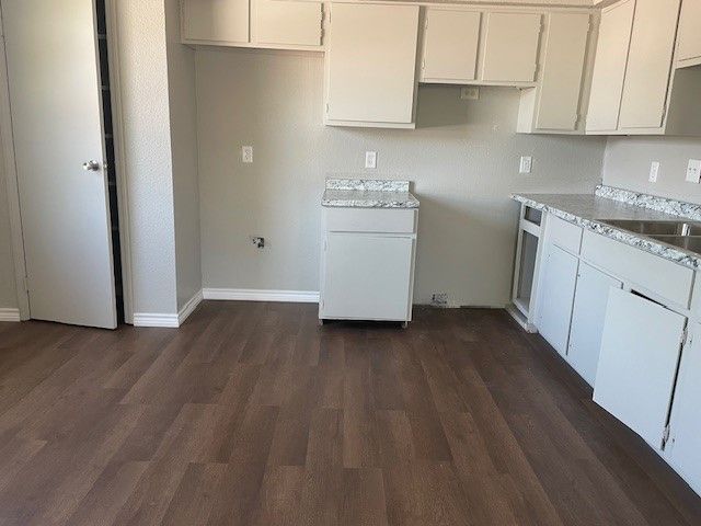 1070 Golden Gate Cir, Corpus Christi, TX 78416