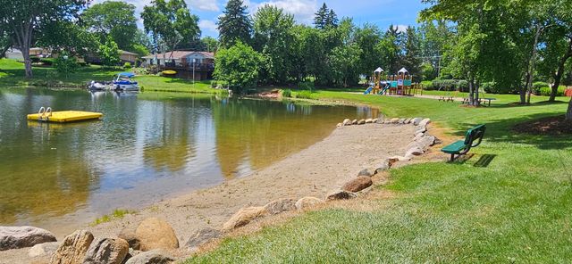 8690 Scenic Bluff Lane, White Lake Twp, MI 48386