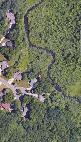 8690 Scenic Bluff Lane, White Lake Twp, MI 48386