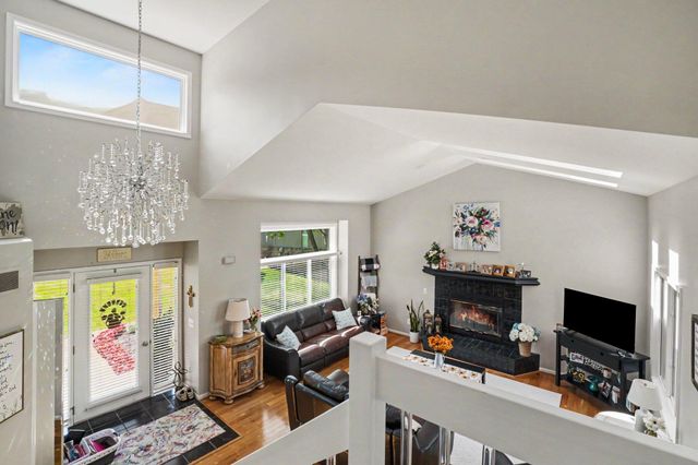 8690 Scenic Bluff Lane, White Lake Twp, MI 48386