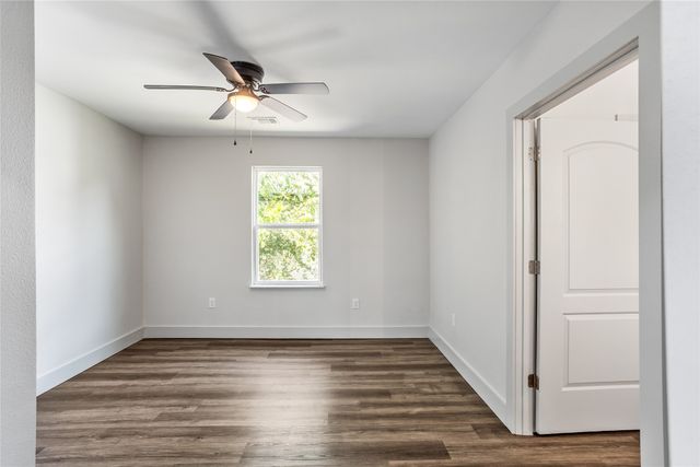 1127 W Morgan Street, Denison, TX 75020