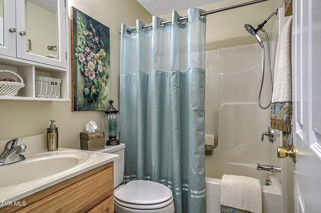 574 Beaverview Drive, Bristol, VA 24201