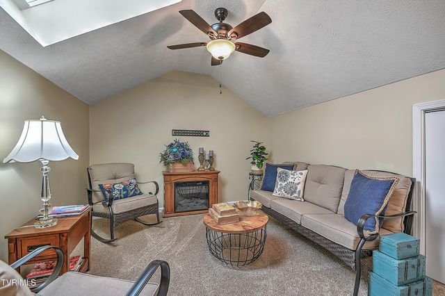 574 Beaverview Drive, Bristol, VA 24201
