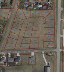 829 Harvest Circle, Horace, ND 58047