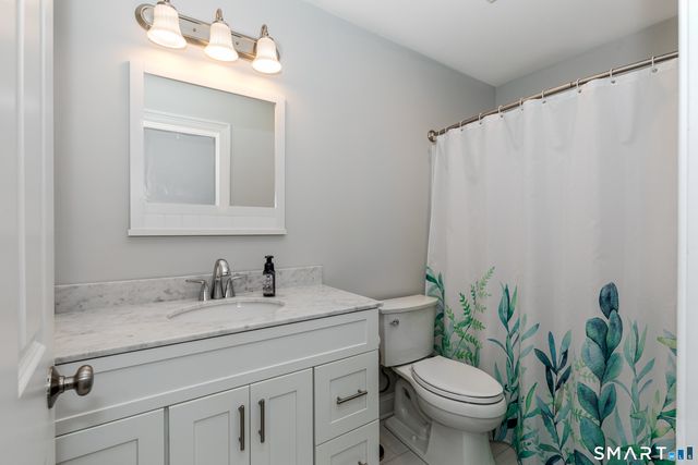 6 Stony Creek Lane, Seymour, CT 06483