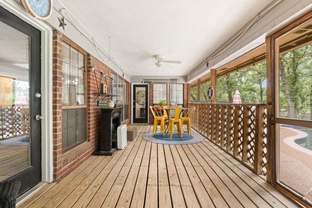 117 William Wallace Drive, Burleson, TX 76028