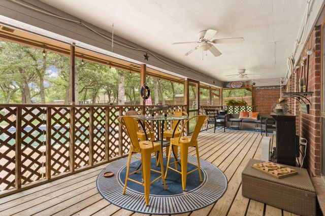 117 William Wallace Drive, Burleson, TX 76028