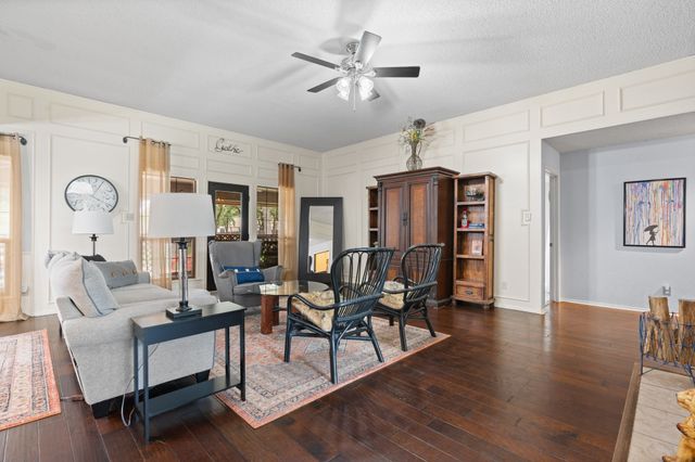 117 William Wallace Drive, Burleson, TX 76028